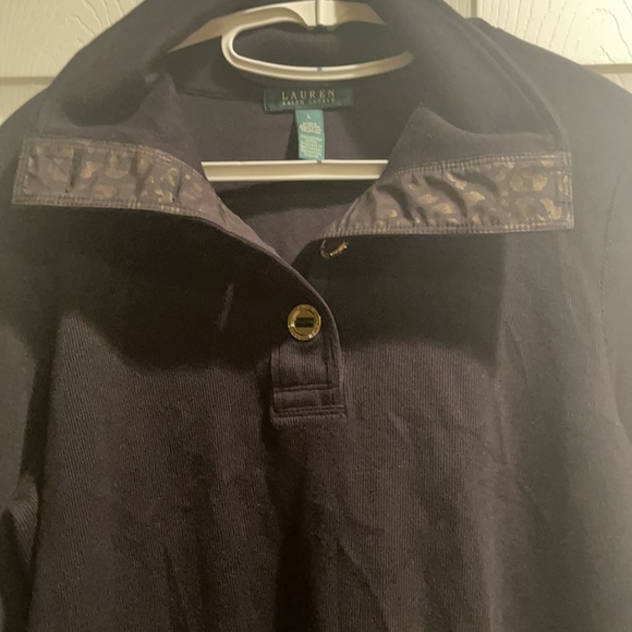 Lauren Ralph Lauren Black w gold button top large - Picture 3 of 5
